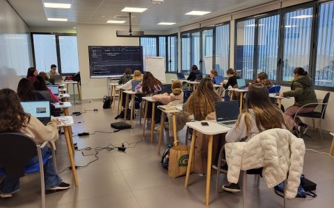 Alumnes del bootcamp Woman in Tech celebrat a Reus (FOTO: TICSud)..